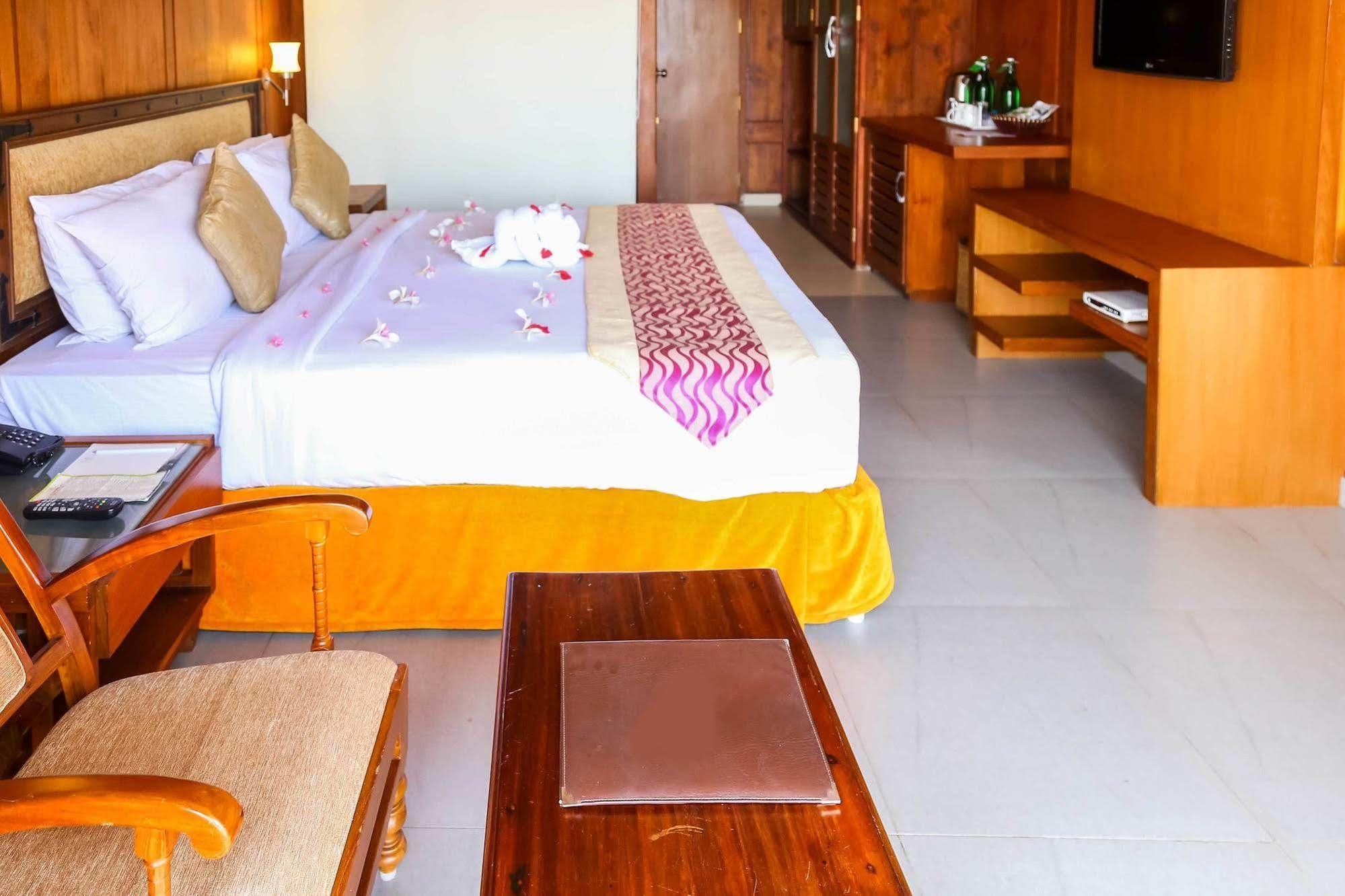 Poovar Island Resort Extérieur photo