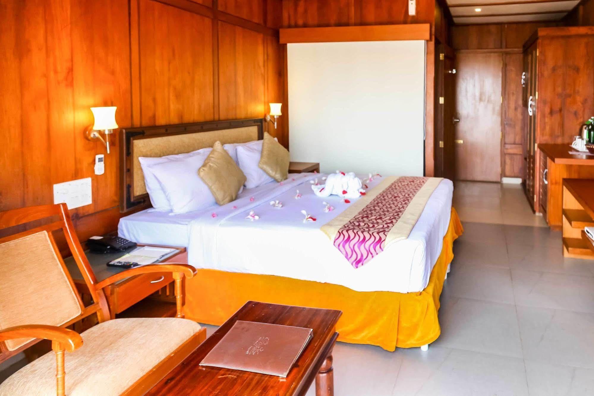 Poovar Island Resort Extérieur photo
