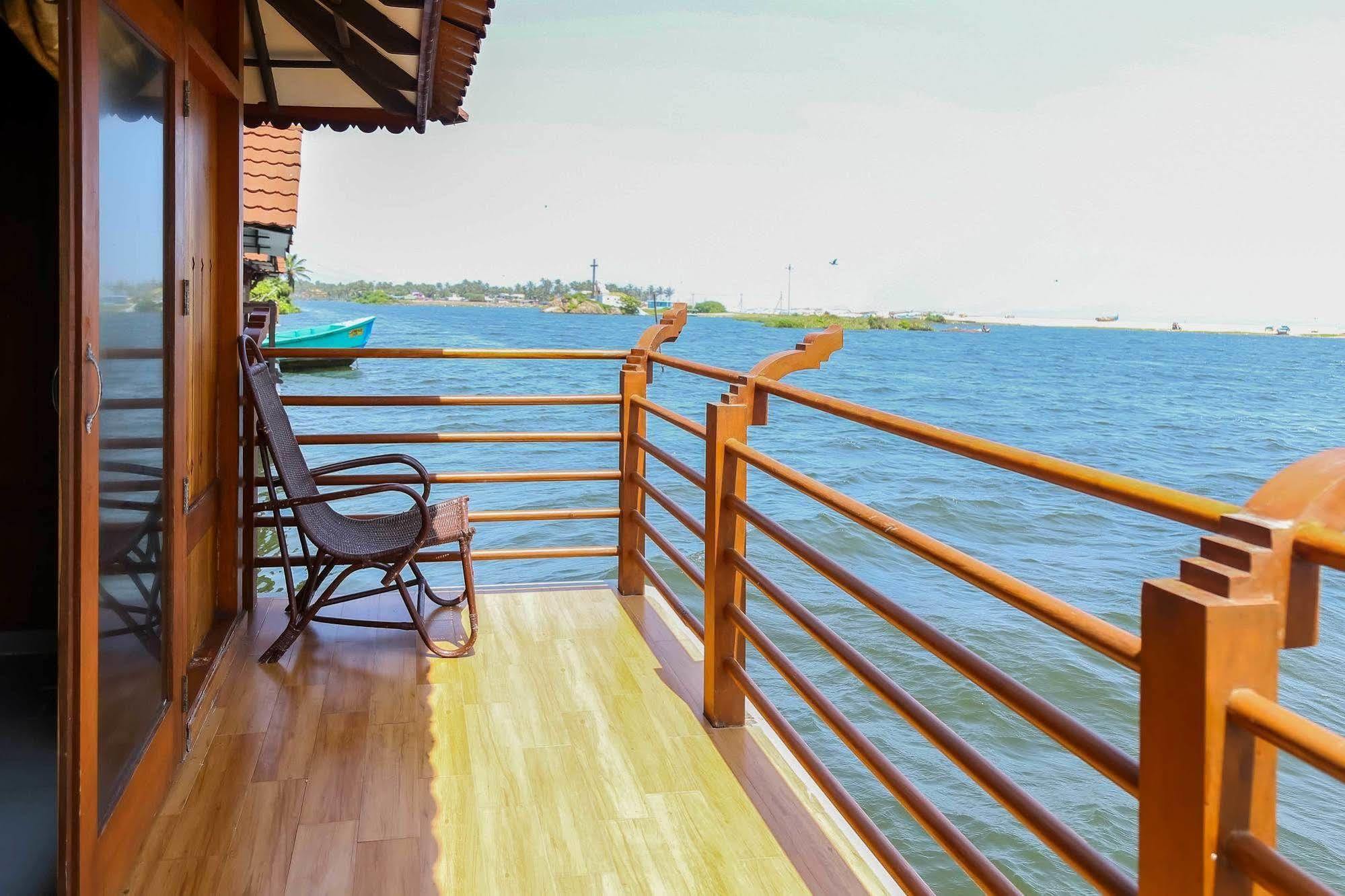 Poovar Island Resort Extérieur photo